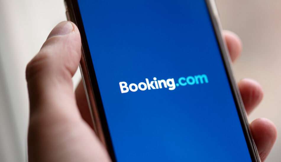 Une escroquerie par hameçonnage imite Booking.com pour diffuser des malwares via de fausses adresses web