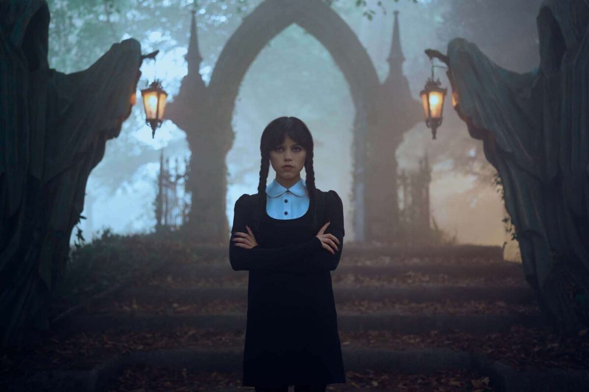 La saison 2 de Wednesday dévoile la nouvelle Grandmama, incarnée par un casting idéal