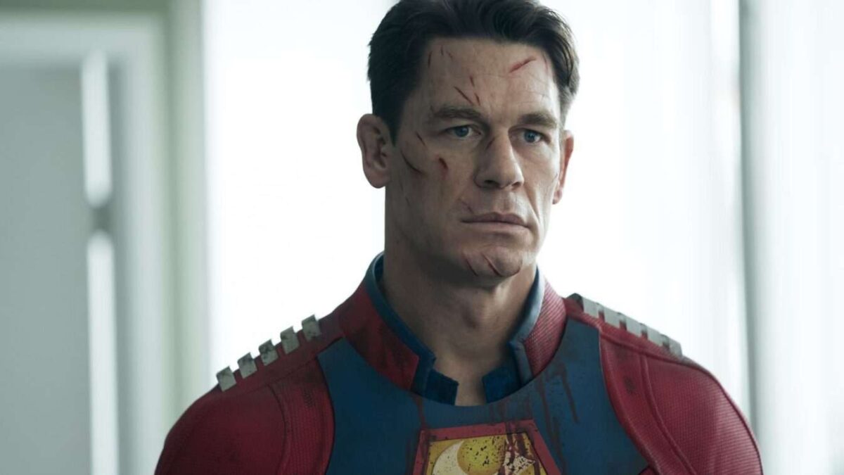 La saison 2 de Peacemaker par James Gunn suggère l’arrivée d’un nouveau super-héros DC d’un univers alternatif