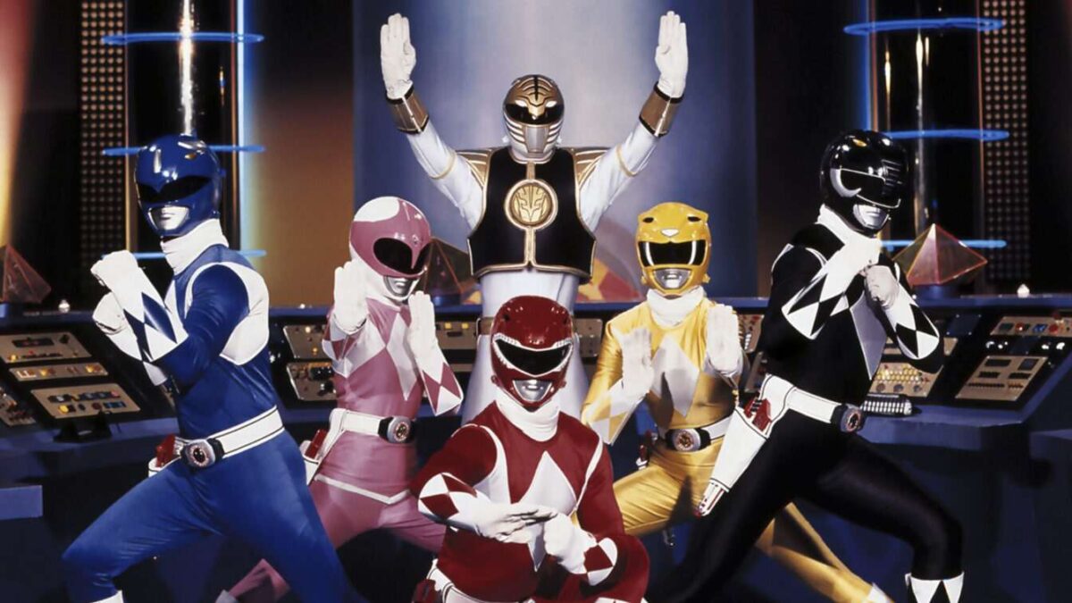 Premières images et transformation dévoilées pour la nouvelle série Mighty Morphin Power Rangers