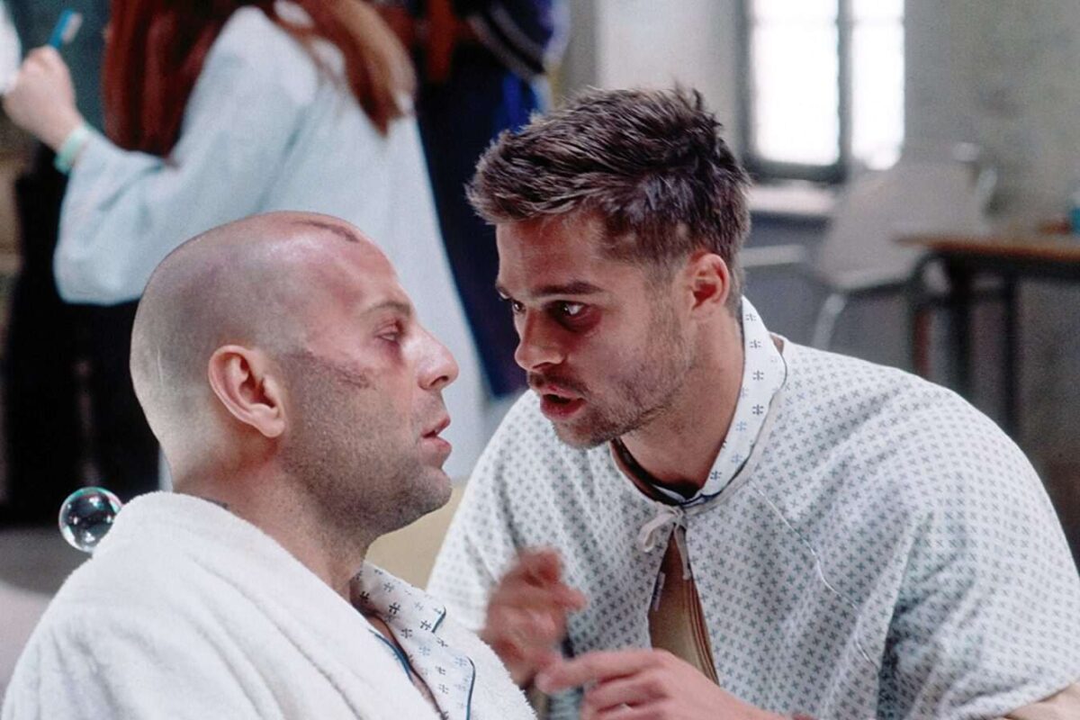Il y a 30 ans, ce chef-d’œuvre de science-fiction sombre révélait Brad Pitt au rang d’icône