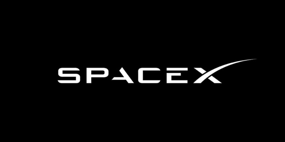 SpaceX oriente ses efforts vers une base lunaire avant de viser Mars