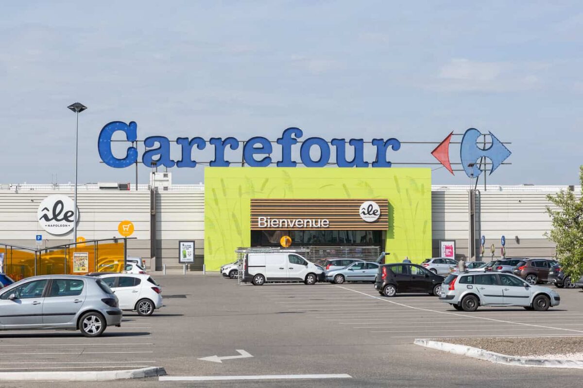 Carrefour parie sur l’IA pour réaliser un milliard d’euros d’économies
