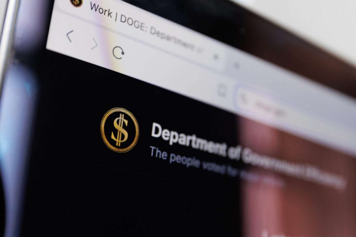 Dogecoin et sécurité sociale : un scandale potentiel aux États-Unis