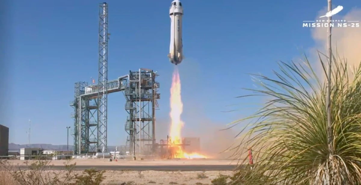 Regarder la vidéo Blue Origin relance avec succès le tourisme spatial après une longue pause