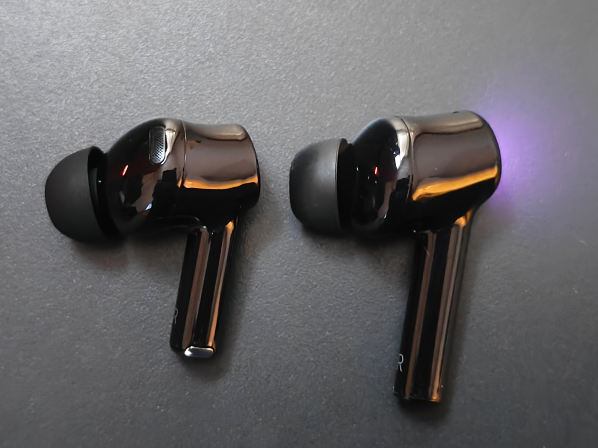 Razer Hammerhead v3 Hyperspeed vs Razer Hammerhead