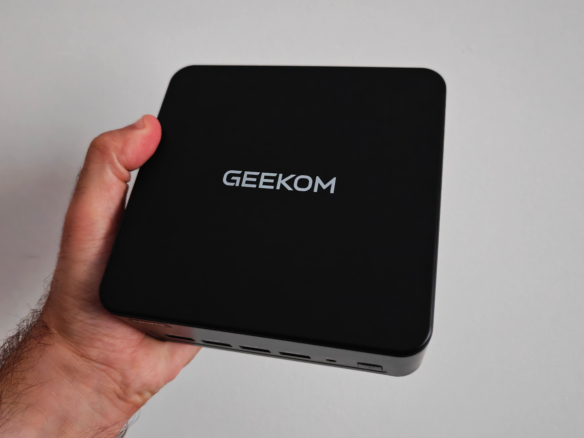 Test du GEEKOM IT13 Max : nous en avons fait le cerveau de la maison