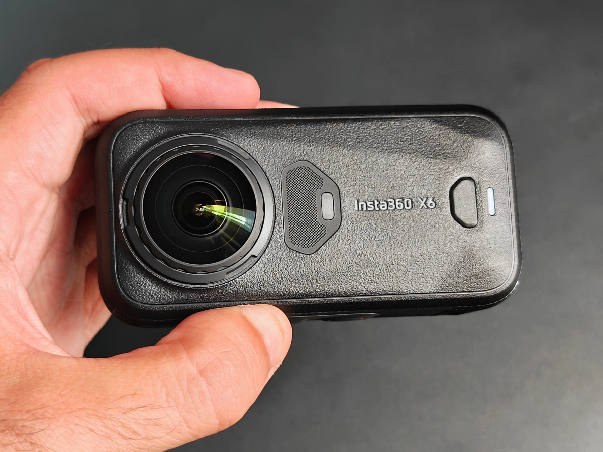 Insta360 X6
