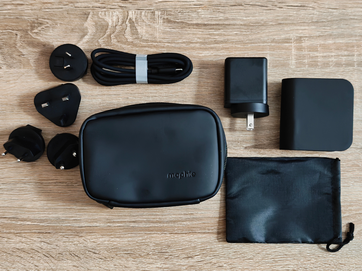 Mophie Roam 3-in-1 Travel Charger