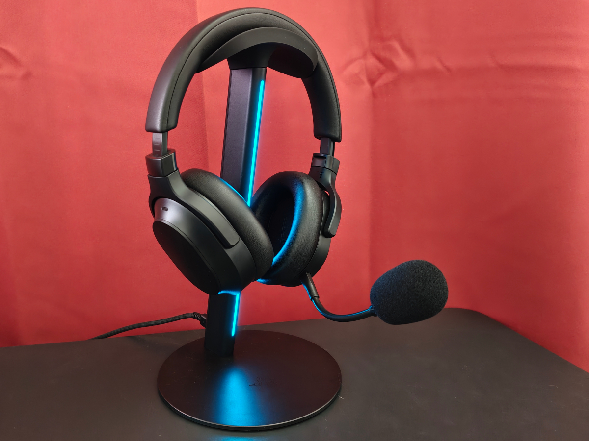 Razer Base Station V3