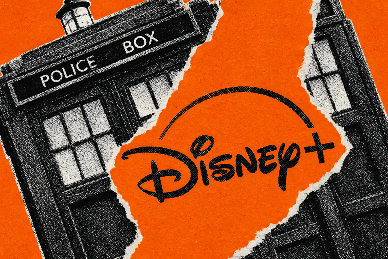 Le logo Disney+ fend un TARDIS tramé