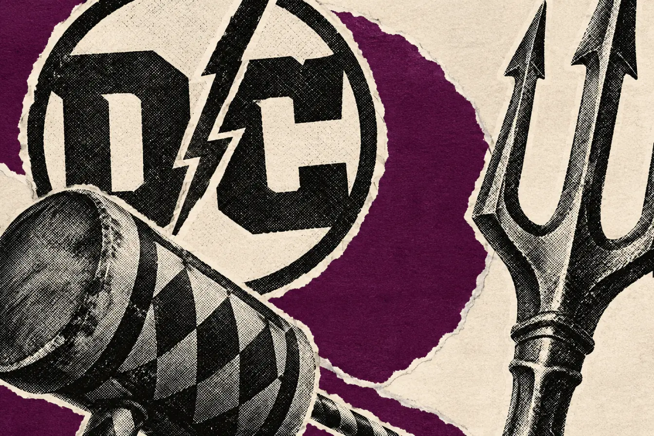 Logo DC fendu par trois héros rivaux
